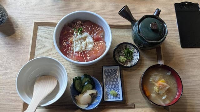 水産酒場まぐろ部 新横浜駅前店 - サブ画像1