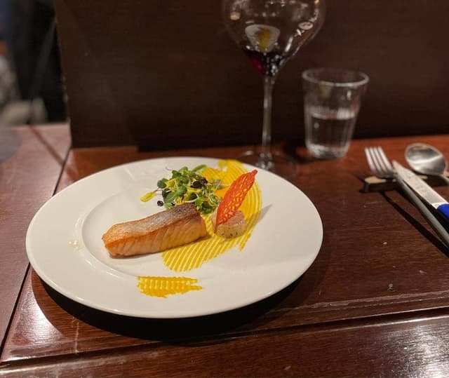 自然派ワインとフランス郷土料理 シュシュ - サブ画像3