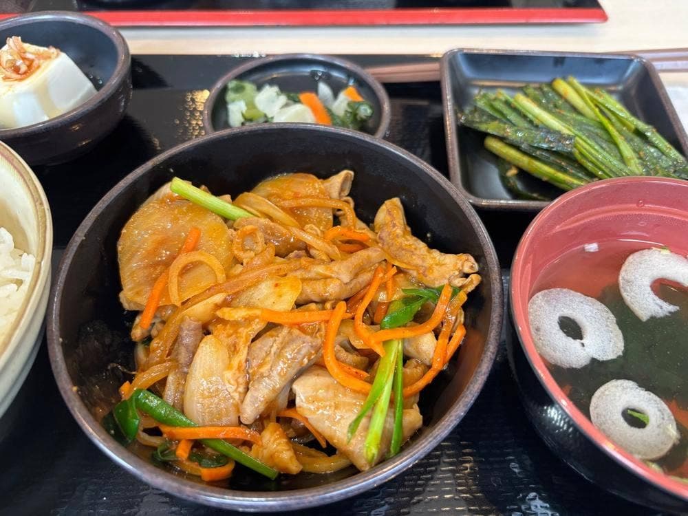 ゆで太郎 もつ次郎 苫小牧船見店