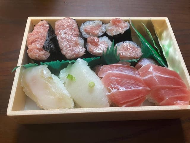 知床鮨 東京大丸店 - サブ画像1