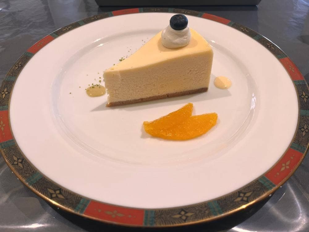 ラ パティスリー デュ ミュゼー パール トシ・ヨロイヅカ