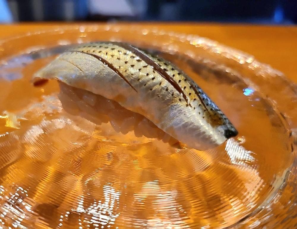 鮨やまか