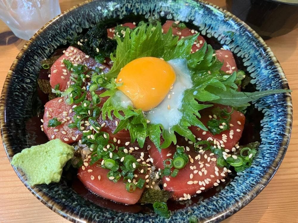 Cafe dining mou mou