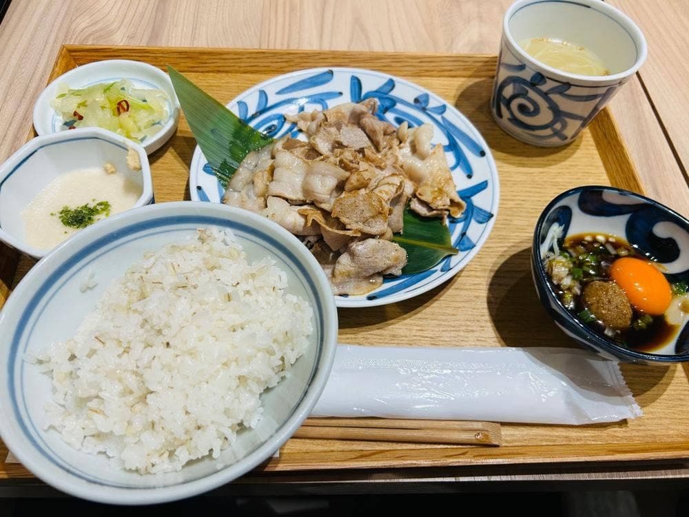 あんちすてーき とろろ麦めし 豚丸 門真店