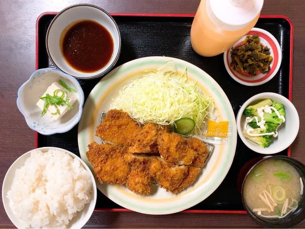 定食屋まるよし