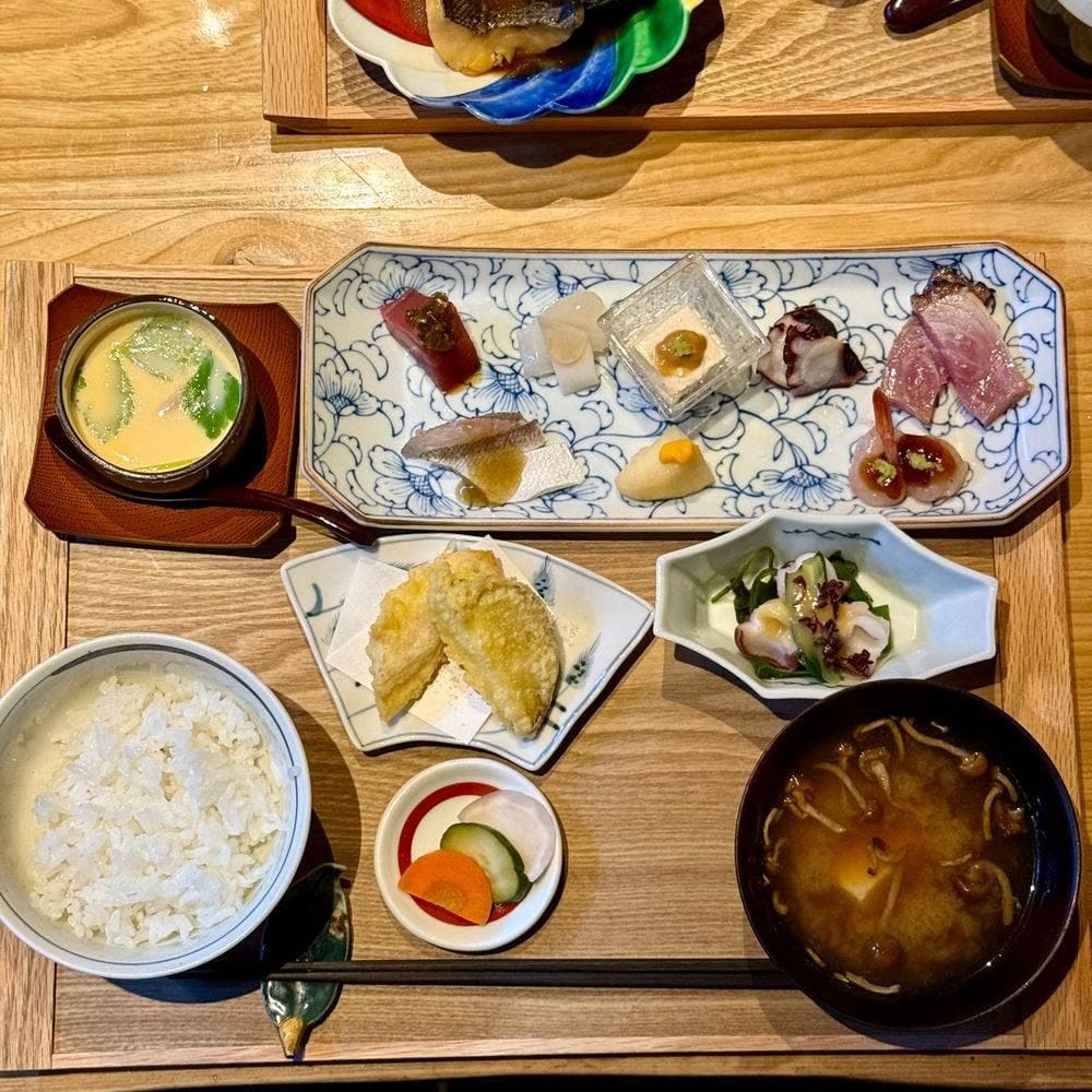 さしみのとったり