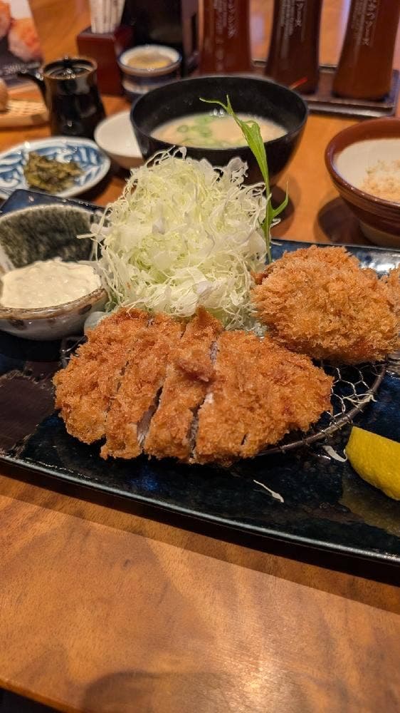 名代とんかつ かつくら 北千住マルイ店