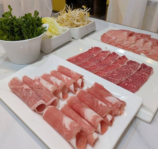 辛楽川 火鍋 池袋店 - サブ画像1