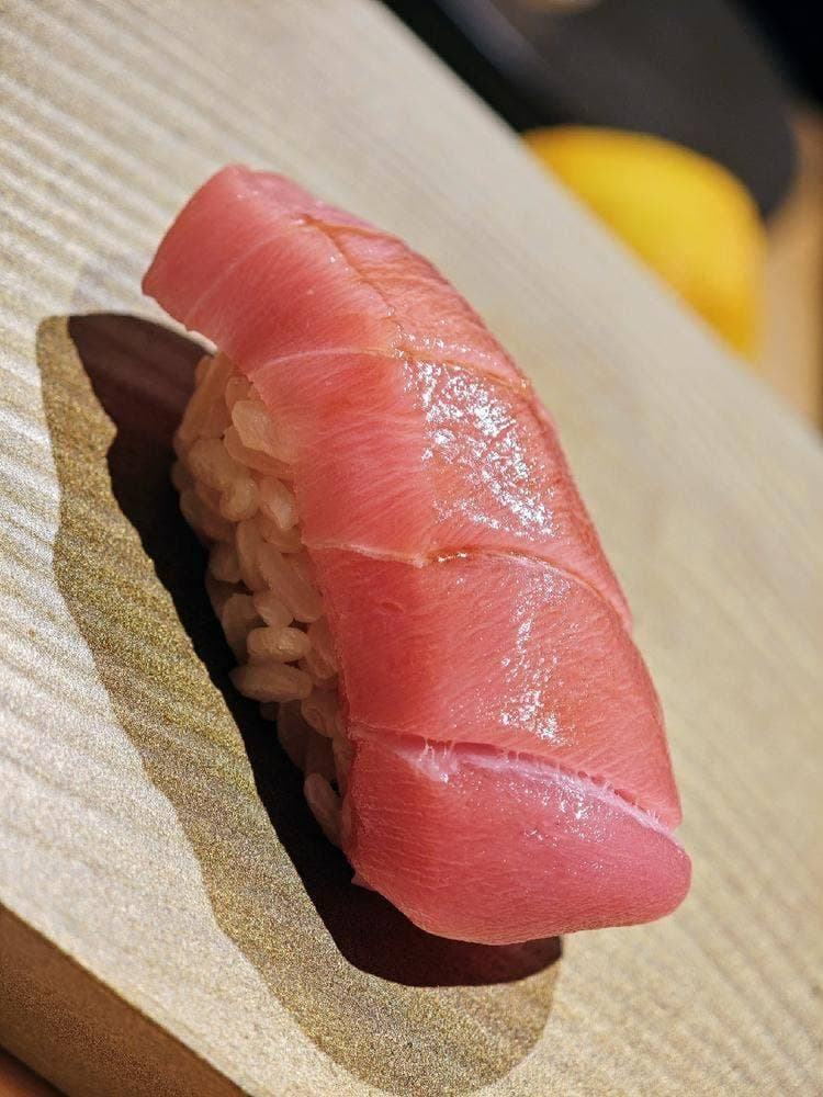 鮨 こまり