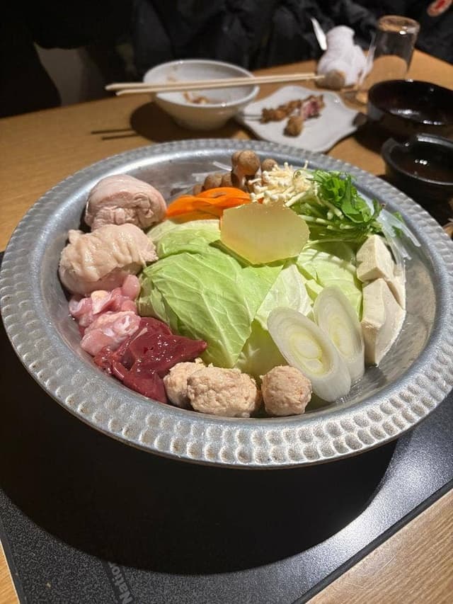 水炊き・もつ鍋・鳥料理 博多華味鳥 新宿三井ビル店 By Myanmar - サブ画像2