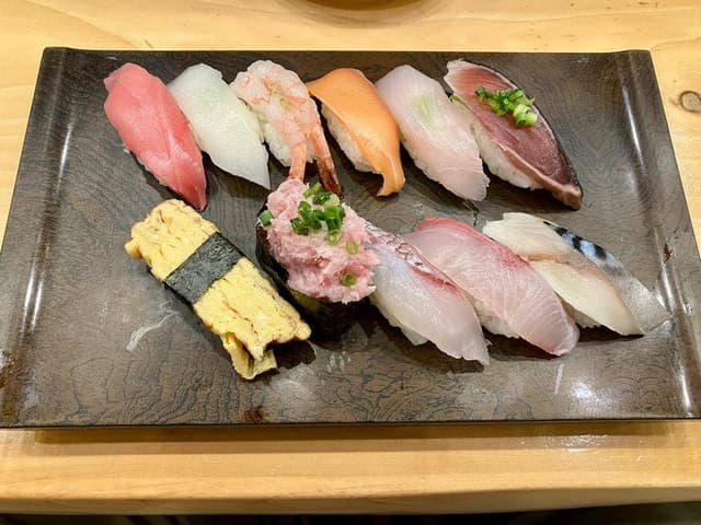 すし食いねぇ！ 松任本店 - サブ画像1