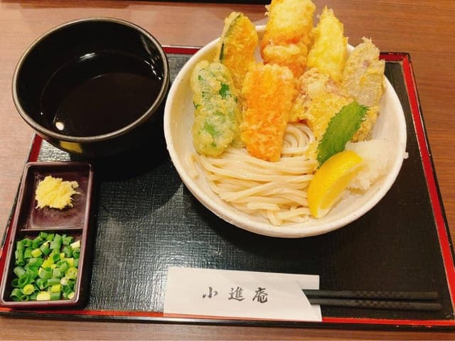 うどん家族 小進庵 - サブ画像1