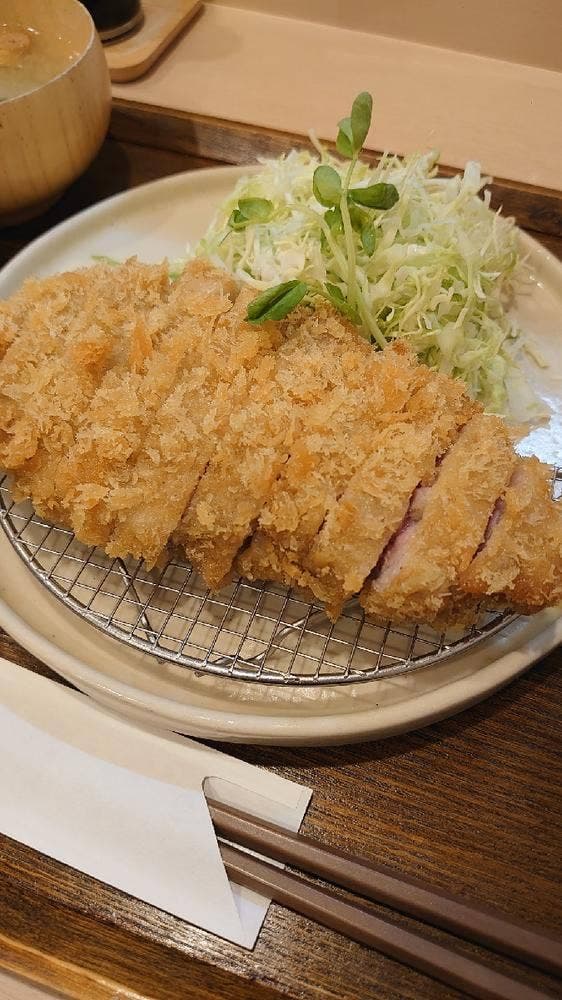 肉かつきよむら