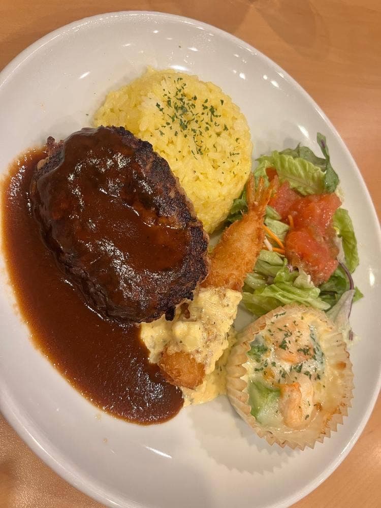 ガスト 横須賀三春店