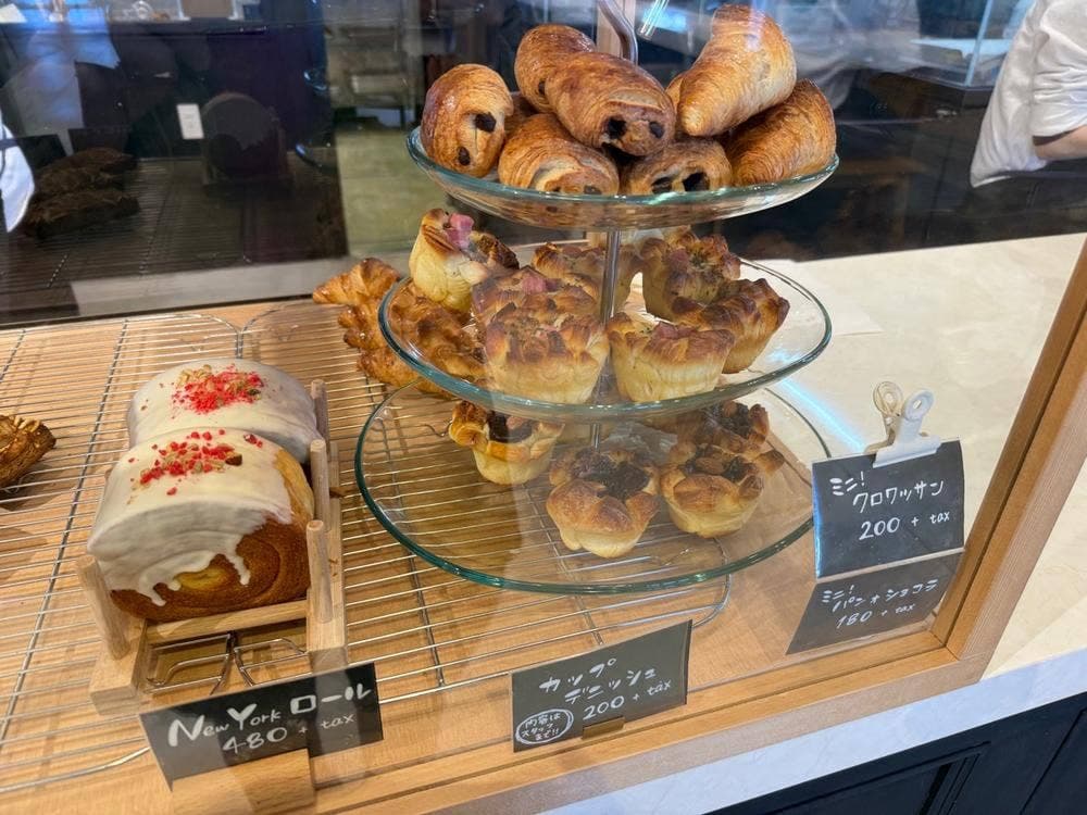 IDEAL BAKERY croissant &pastry Fumotto店