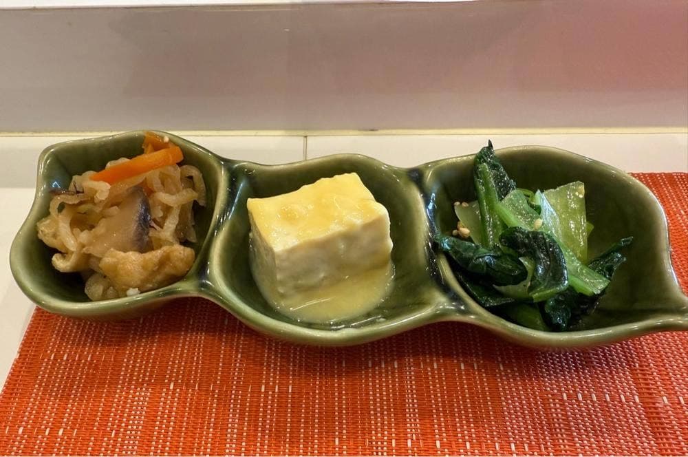 おにぎりのさんかく山