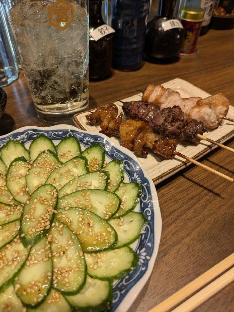 鉄なべ餃子･もつ焼き･肉刺し つる福