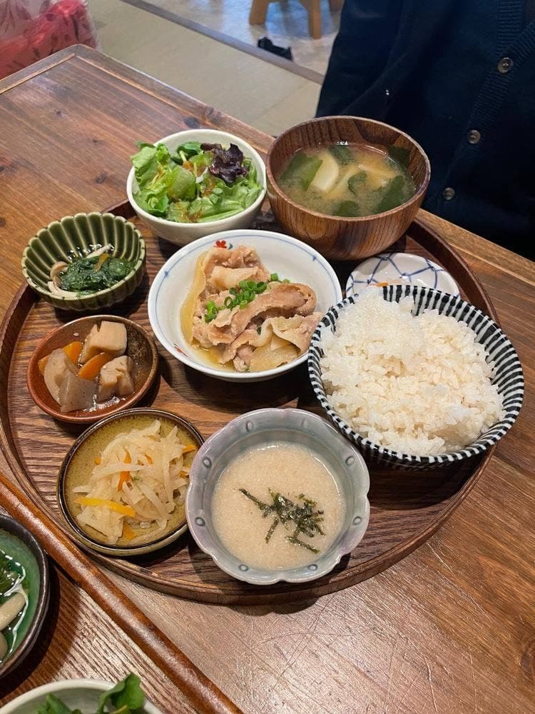 八百屋とごはん むかい