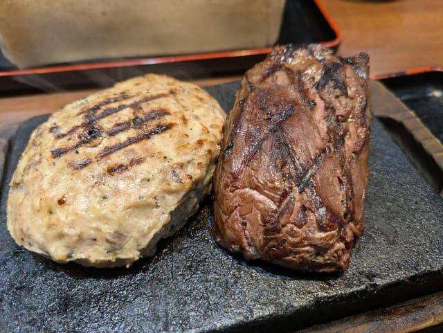 感動の肉と米 浦和美園店 - サブ画像1