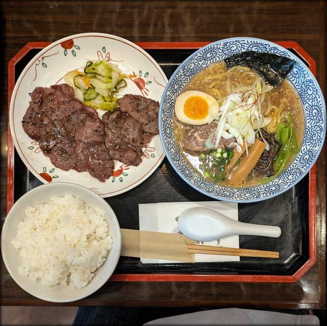 牛たん焼き 仙台辺見 大丸札幌店 - サブ画像1