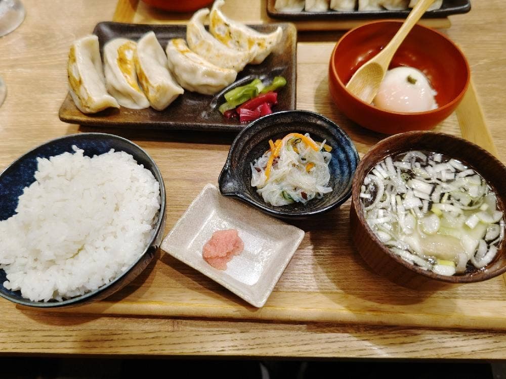 肉汁餃子のダンダダン 府中店