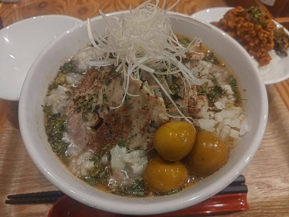 スパイスラーメン専門店 SPICE 麺 アッ晴れ