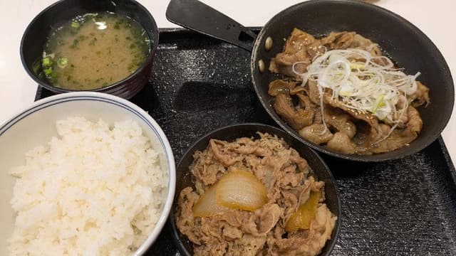 吉野家 江坂駅東店 - サブ画像1