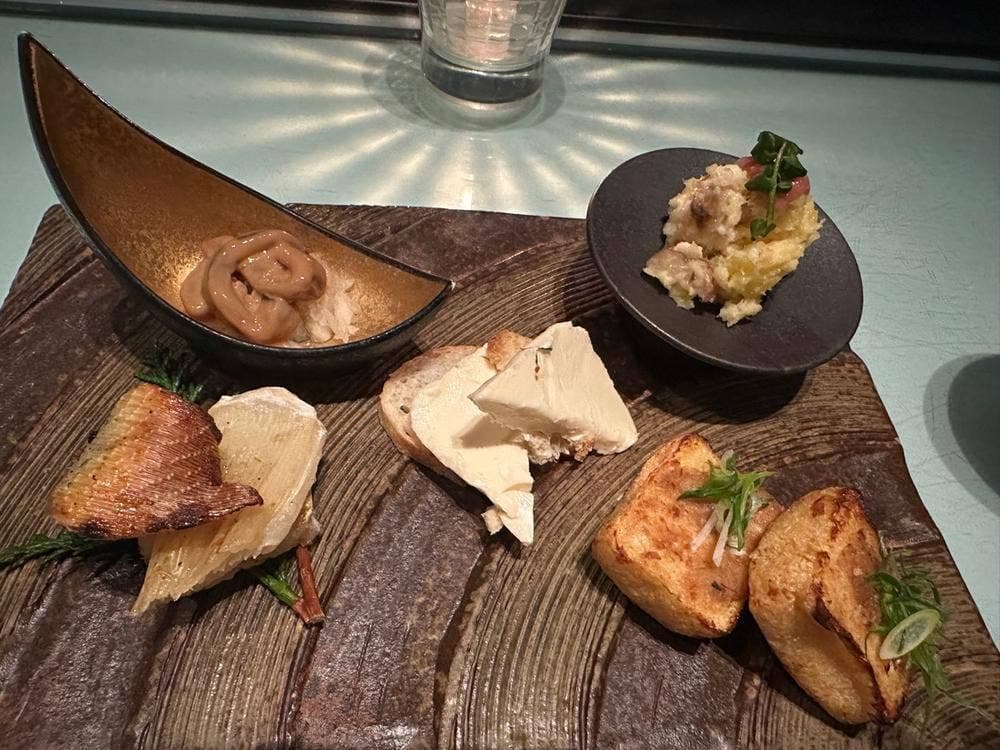 響 カレッタ汐留店