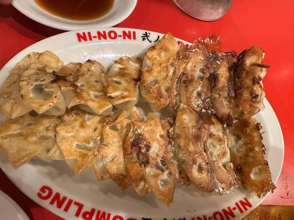 餃子屋 弐ノ弐 PRALIVA店