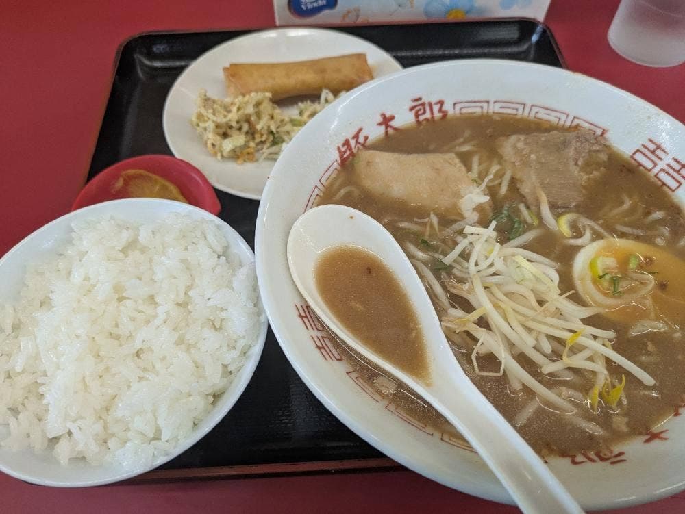 豚太郎 広江店