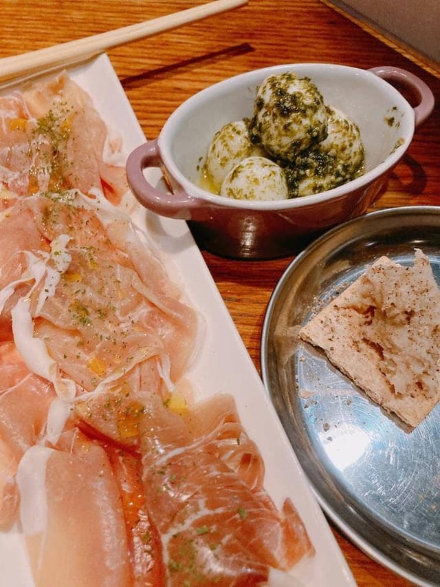 新宿ワイン酒場 - サブ画像3