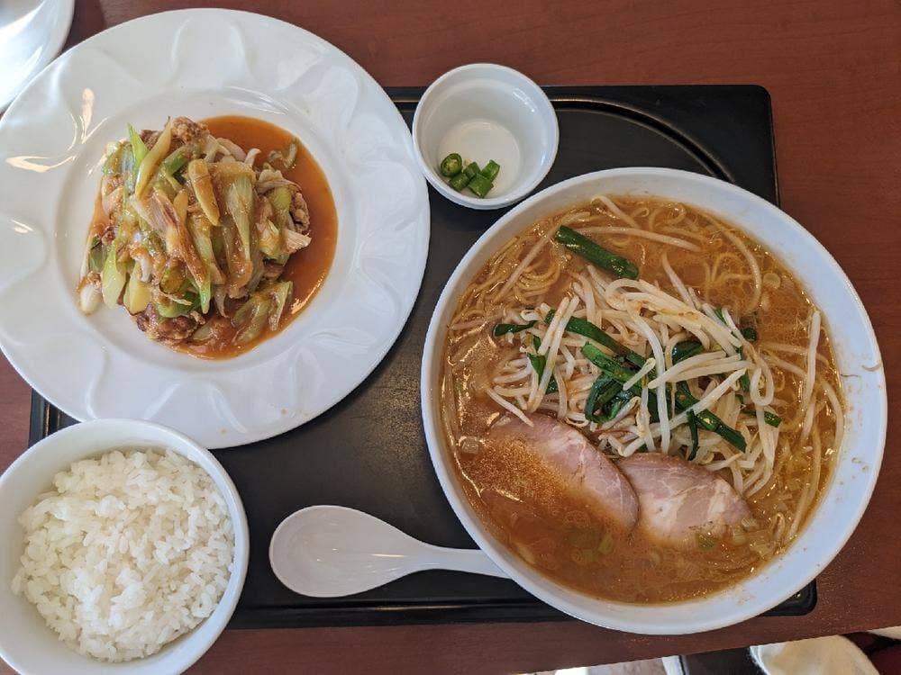 デニーズ 多摩貝取店