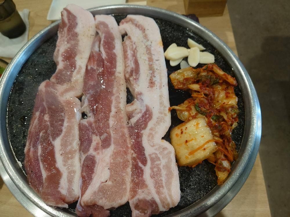 サムギョプサルと韓国料理 ツツムサンパ