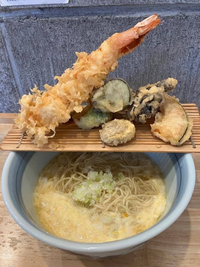 神の海老天ラーメン - サブ画像1