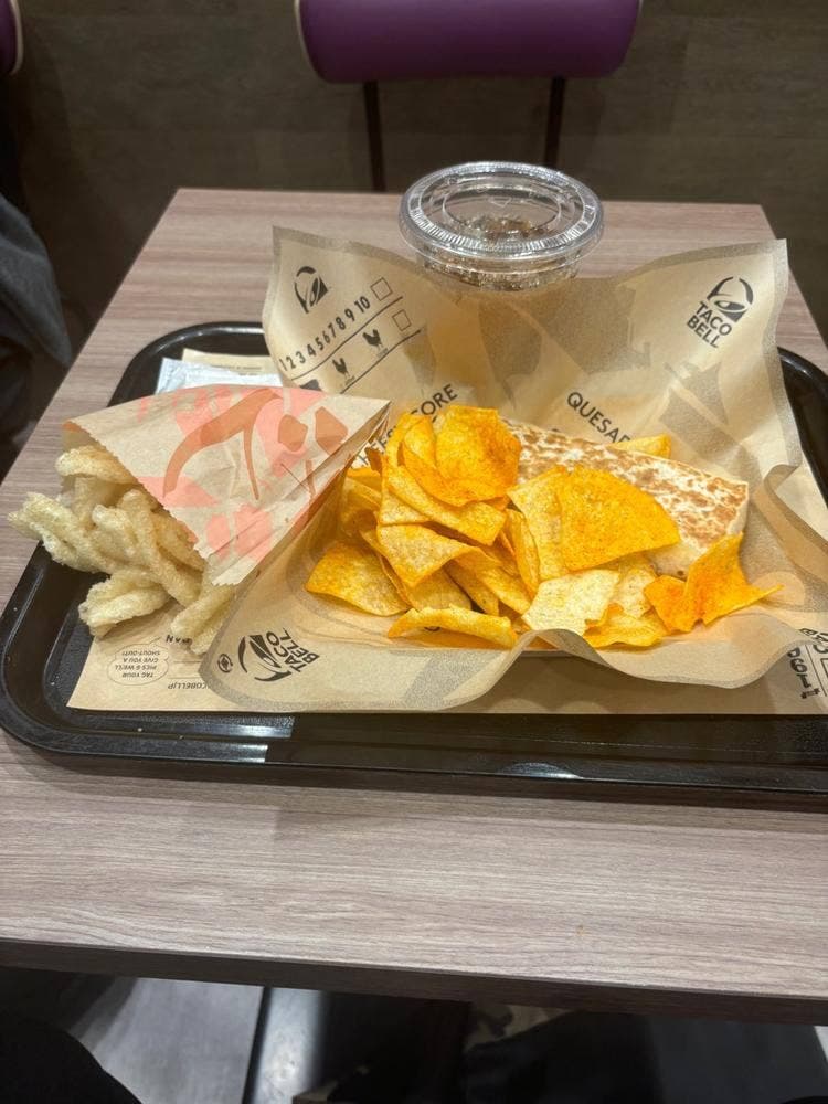 タコベル プレナ幕張店