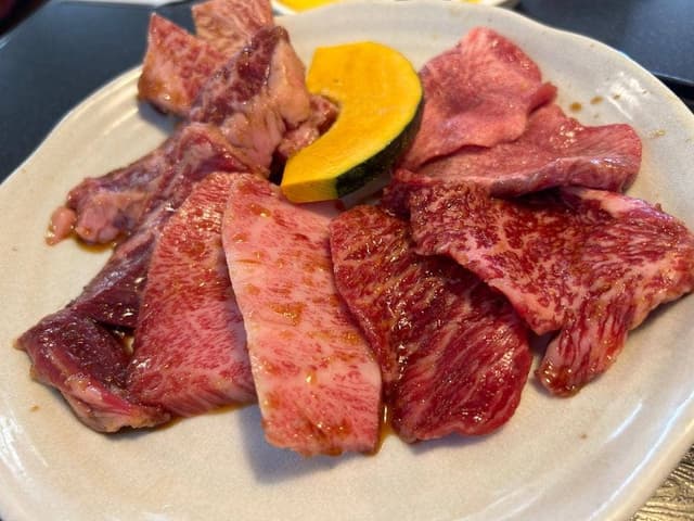 炭火焼肉 松牛 - サブ画像3