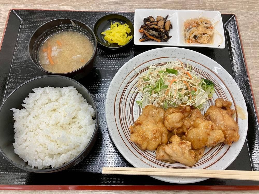 ごはん屋とりちゃん