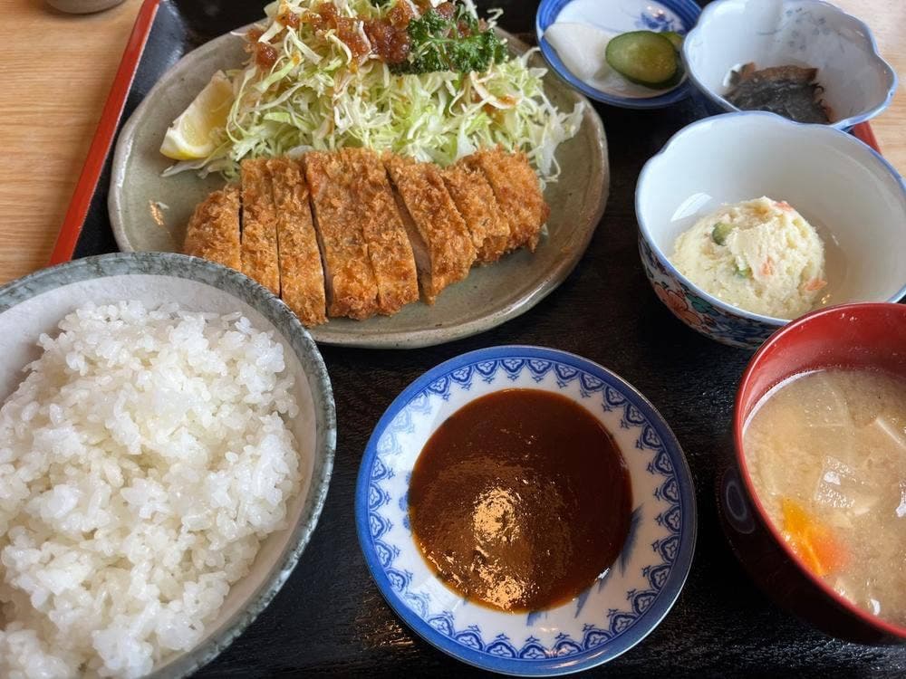 とんかつ宝