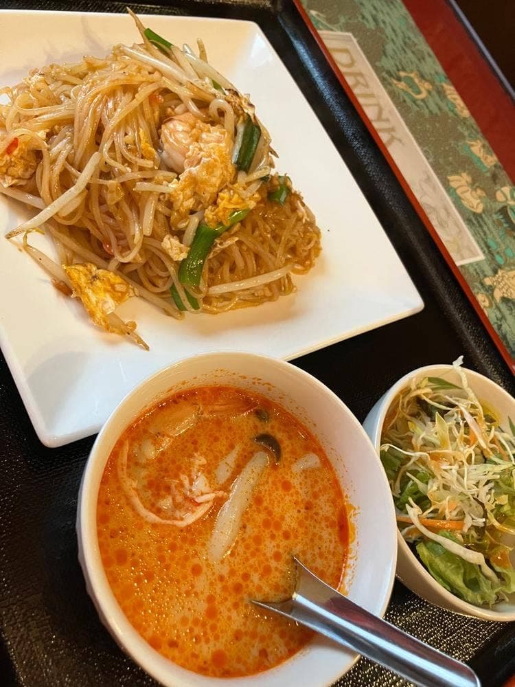 タイ料理バーン・ニパー