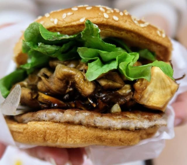ドムドムハンバーガー 上溝店 - サブ画像1