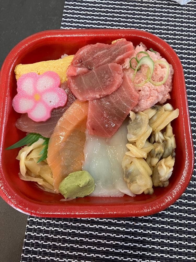 鈴の音 丼丸 稲口店