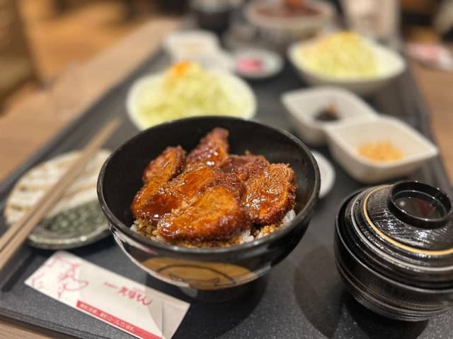 みそかつ 矢場とん 羽田エアポートガーデン店 - サブ画像3