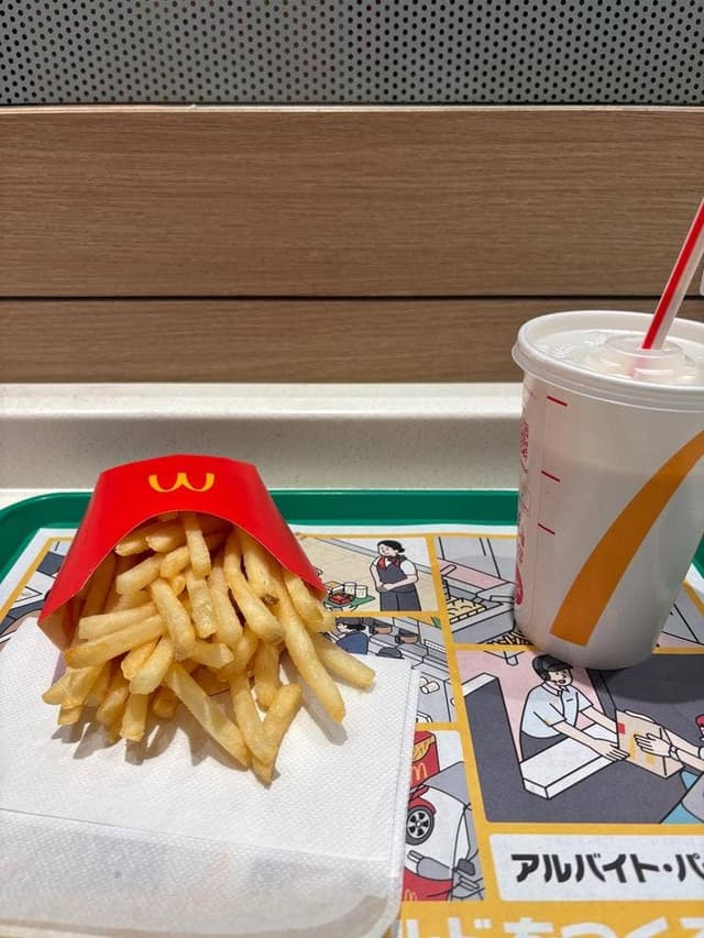 マクドナルド 広島本通店 - サブ画像1