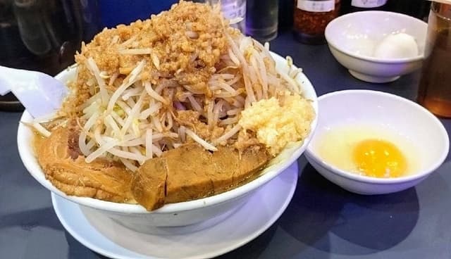 ラーメン豚に恋してる 歌舞伎町店 - サブ画像1