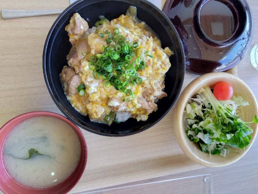 丘の上キッチン samura