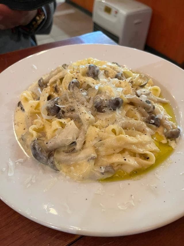 Trattoria Pizzeria FLOR - サブ画像1