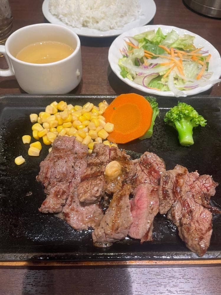 いきなりステーキ カリーノ江坂店