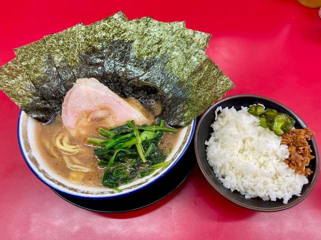 家系ラーメン 王道 いしい - サブ画像2