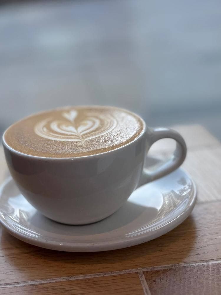BLUE BOTTLE COFFEE 竹芝カフェ