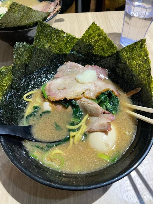 横濱家系ラーメン 海老名家 - サブ画像2
